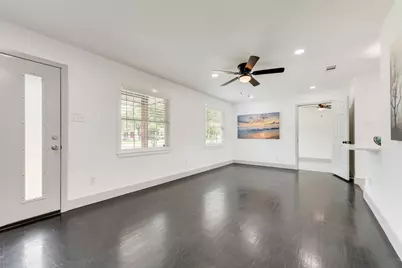 10166 San Lorenzo Drive, Dallas, TX 75228 - Photo 2