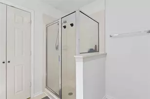 4100 Creekhollow Dr, Carrollton, TX 75010 - Photo 14