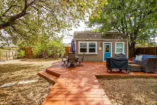 112 Lorie St, Alvarado, TX 76009 - Photo 32
