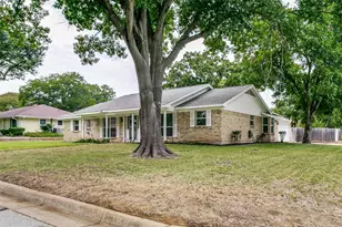 7449 Monterrey Dr, Fort Worth, TX 76112 - Photo 24