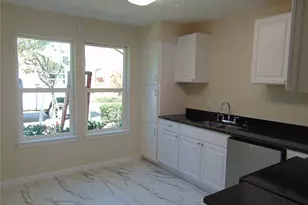 3041 Waterfront Cir, Garland, TX 75042 - Photo 16