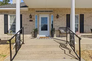 2116 Woodard Ave, Cleburne, TX 76033 - Photo 4