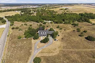 2116 Woodard Ave, Cleburne, TX 76033 - Photo 2