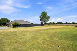 104 Butler St, Savoy, TX 75479 - Photo 28