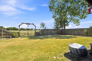 104 Butler St, Savoy, TX 75479 - Photo 32
