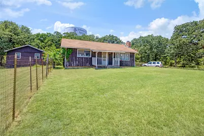 2309 Daniels Drive, Joshua, TX 76058 - Photo 6