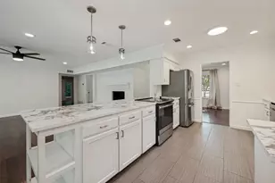 10131 Pensive Dr, Dallas, TX 75229 - Photo 8