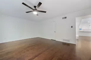 10131 Pensive Dr, Dallas, TX 75229 - Photo 14
