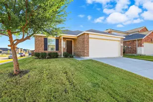 10101 Newtown Dr, Fort Worth, TX 76036 - Photo 4