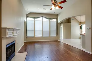 2221 Briary Trace Ct, Lewisville, TX 75077 - Photo 10
