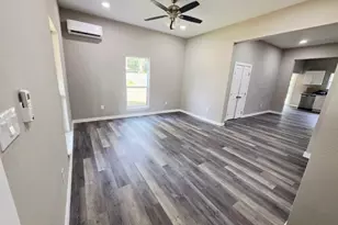 223 E Shreveport St, Van Alstyne, TX 75495 - Photo 6
