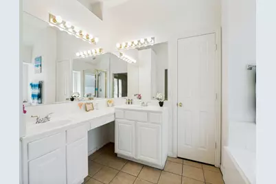 5908 Southmoor Lane, The Colony, TX 75056 - Photo 16