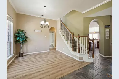 5908 Southmoor Lane, The Colony, TX 75056 - Photo 4