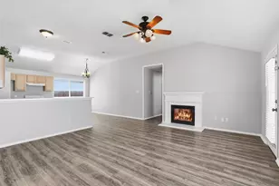 10616 Shadywood Dr, Fort Worth, TX 76140 - Photo 10