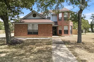 1111 Springhill St, Bellmead, TX 76705 - Photo 2