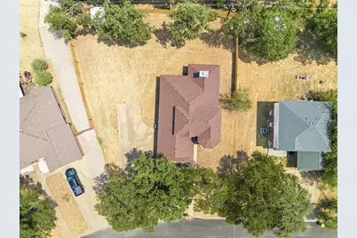 1111 Springhill Street, Bellmead, TX 76705 - Photo 4