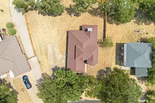 1111 Springhill St, Bellmead, TX 76705 - Photo 4