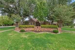 2421 E Windsor Dr, Denton, TX 76209 - Photo 4