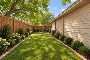 13105 Blossomheath Ln, Dallas, TX 75240 - Photo 12