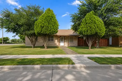 13105 Blossomheath Lane, Dallas, TX 75240 - Photo 1
