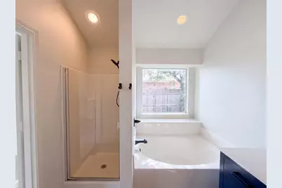 825 Dixon Lane, Denton, TX 76207 - Photo 10
