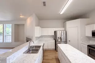 825 Dixon Ln, Denton, TX 76207 - Photo 2