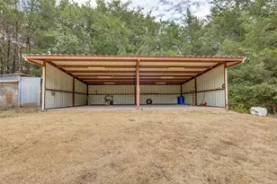 1842 Co Rd 1105, Ravenna, TX 75476 - Photo 22