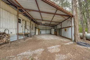 1842 Co Rd 1105, Ravenna, TX 75476 - Photo 20