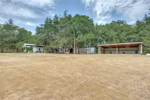 1842 Co Rd 1105, Ravenna, TX 75476 - Photo 24