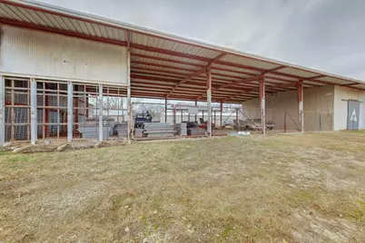 517 E Broadway Street, Gainesville, TX 76240 - Photo 12