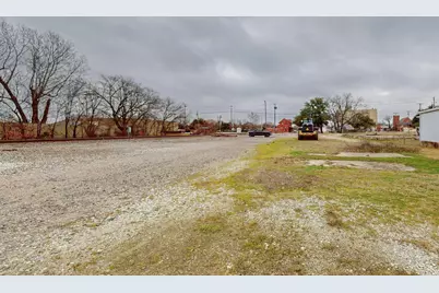 517 E Broadway Street, Gainesville, TX 76240 - Photo 18