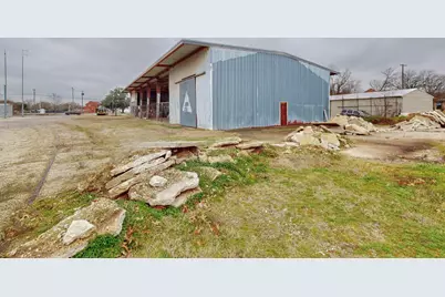 517 E Broadway Street, Gainesville, TX 76240 - Photo 10