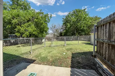 8565 Briargrove Drive, Woodway, TX 76712 - Photo 16