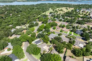 8565 Briargrove Dr, Woodway, TX 76712 - Photo 8