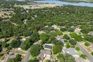 8565 Briargrove Dr, Woodway, TX 76712 - Photo 10