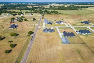 1561 Dixie Ests Wy, Whitesboro, TX 76273 - Photo 4