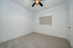 8106 Fallston Ct, Dallas, TX 75231 - Photo 32