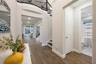 125 Erling Ln, Irving, TX 75039 - Photo 4