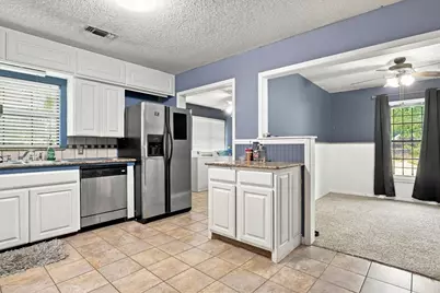 2640 Pioneer Street, Fort Worth, TX 76119 - Photo 16