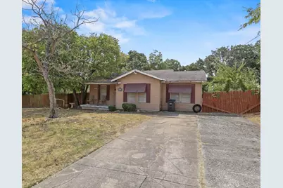 2640 Pioneer Street, Fort Worth, TX 76119 - Photo 4