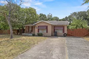 2640 Pioneer St, Fort Worth, TX 76119 - Photo 4