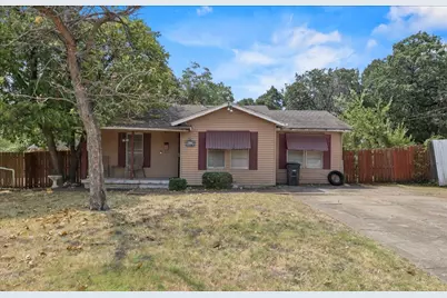 2640 Pioneer Street, Fort Worth, TX 76119 - Photo 2