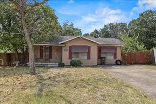 2640 Pioneer St, Fort Worth, TX 76119 - Photo 2