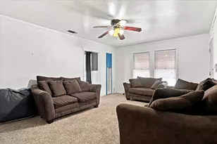 2640 Pioneer St, Fort Worth, TX 76119 - Photo 8