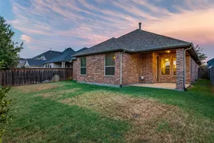 509 Lake Livingston Trail, McKinney, TX 75071 - Photo 22
