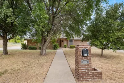 502 Celeste Drive, Robinson, TX 76706 - Photo 2