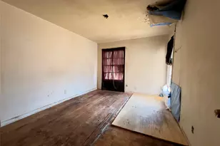1323 S Denley Dr, Dallas, TX 75216 - Photo 10