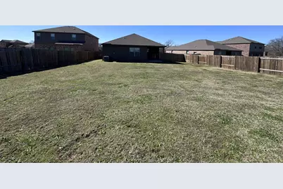 1438 SE Park Trails Boulevard, Princeton, TX 75407 - Photo 12