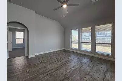 900 Superbloom Avenue, Justin, TX 76247 - Photo 6