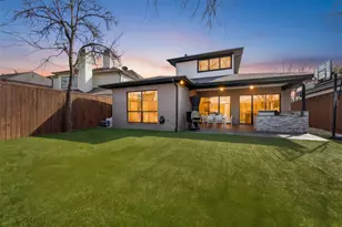 3925 Lively Ln, Dallas, TX 75220 - Photo 2